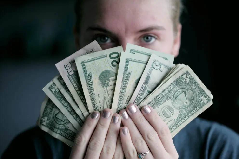 Dólar blue: a cuánto cerró la cotización el primer día de noviembre 