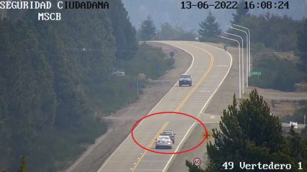 Impresionante persecución en la ciudad por un auto robado