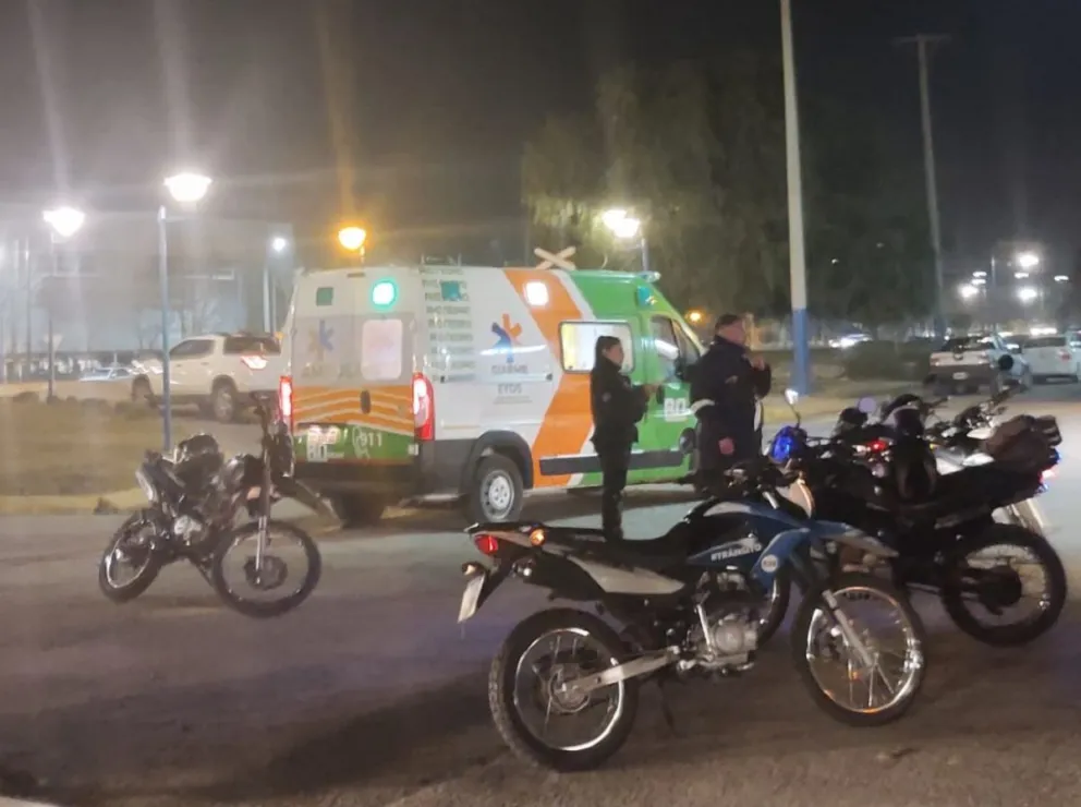 Chocó y huyó: La Policía está tras las pistas de una camioneta Duster