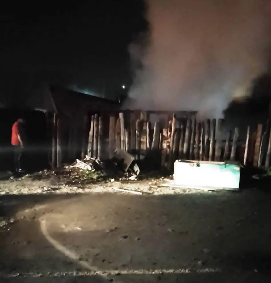 Un adolescente alcoholizado incendió su propia vivienda