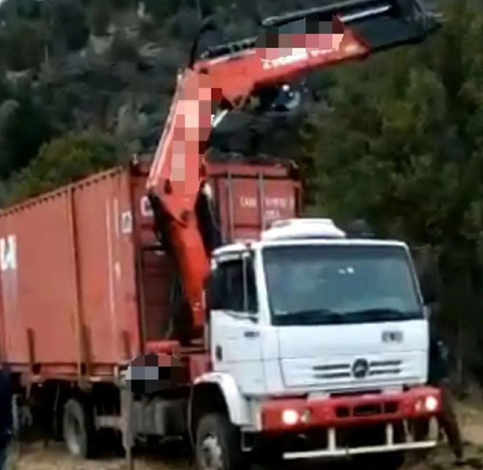 Dos detenidos por el robo de un container