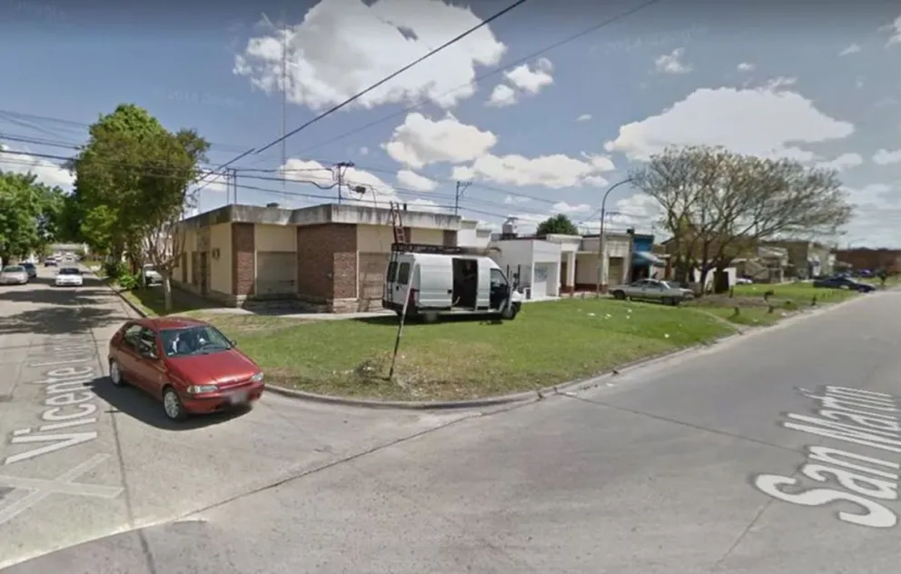 ¡No le cabió una bala! Se atrincheró en su casa y protagonizó un tiroteo con la policía