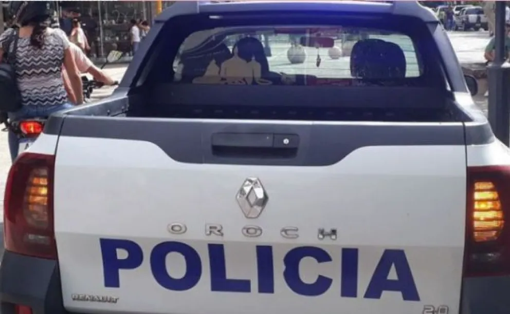 Horror: una adolescente se tiró de la moto andando porque su papá la estaba manoseando