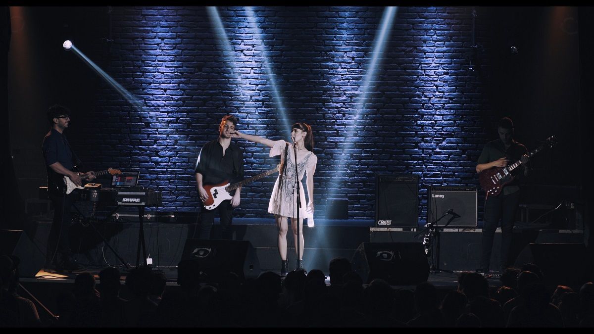 Crítica de "Las cosas donde ya no estaban", un antes del amanecer de Fabio A. Vallarelli 