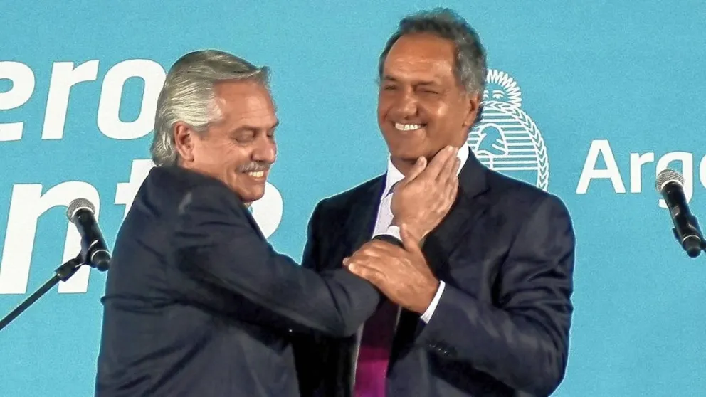 Fernández tomó juramento a Scioli: "Necesitamos el máximo esfuerzo y no perder todo lo bueno que hemos hecho"