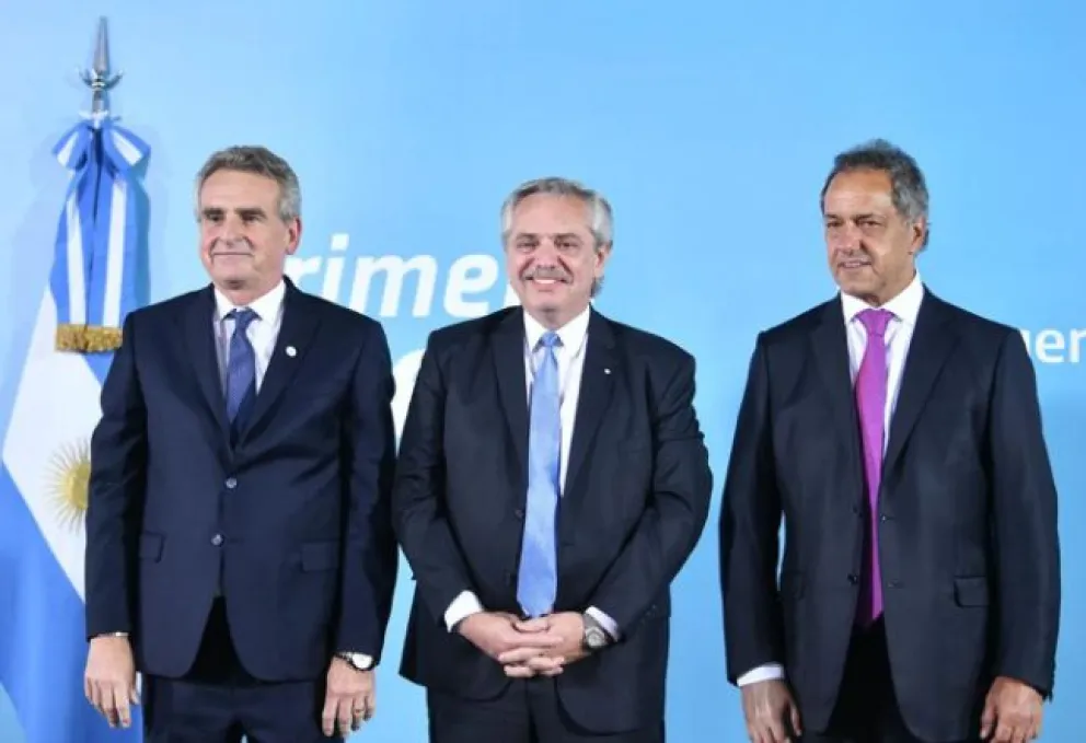 Daniel Scioli realizó el juramento frente a Alberto Fernández