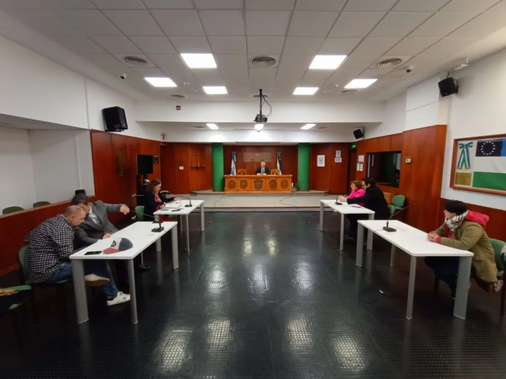 Hubo una tensa imputación contra usurpadores, donde se dictó un desalojo forzoso