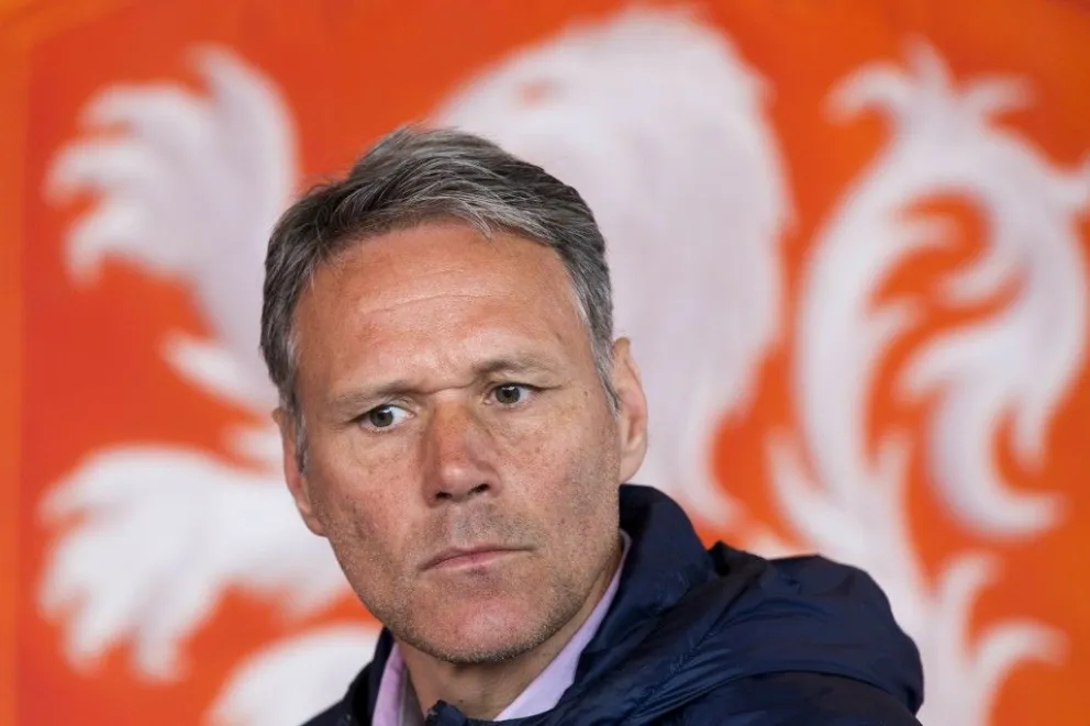 Para Van Basten, Messi no está entre los tres mejores jugadores de la historia
