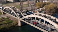 Corte en los puentes Neuquén-Cipolletti: el tercer puente ya fue liberado