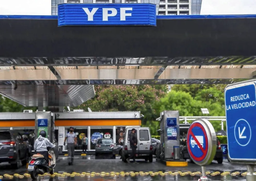Qué dicen las petroleras sobre las medidas oficiales para mejorar la oferta de gasoil