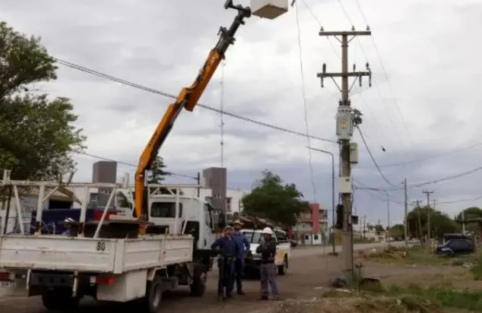 Amenazan a una familia con un tiroteo y que la vivienda quede como un colador