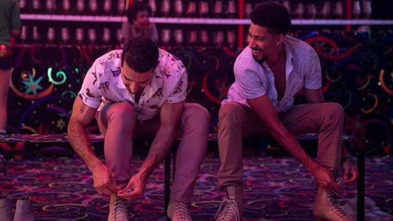 Crítica de "Mi novio falso", una comedia gay que homenajea a Cristiano Ronaldo y Maradona