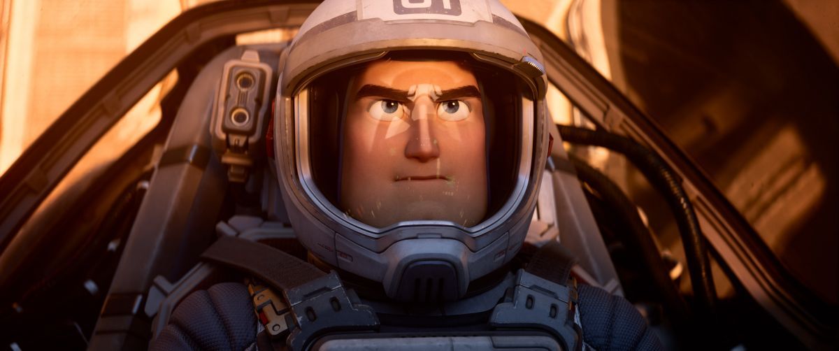Crítica de “Lightyear”, aventuras en el espacio con el astronauta de ...