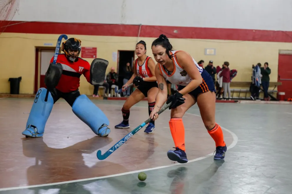 Bariloche Cup Indoor: Estudiantes logró el título en Sexta y Vuriclub en Séptima