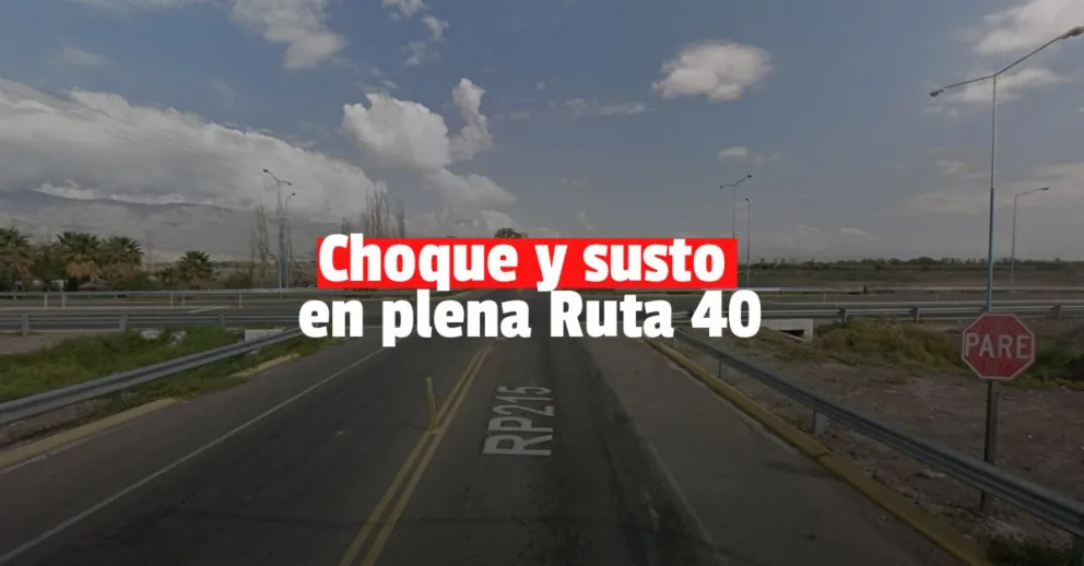 Fuerte choque entre un auto y una moto en Pocito 