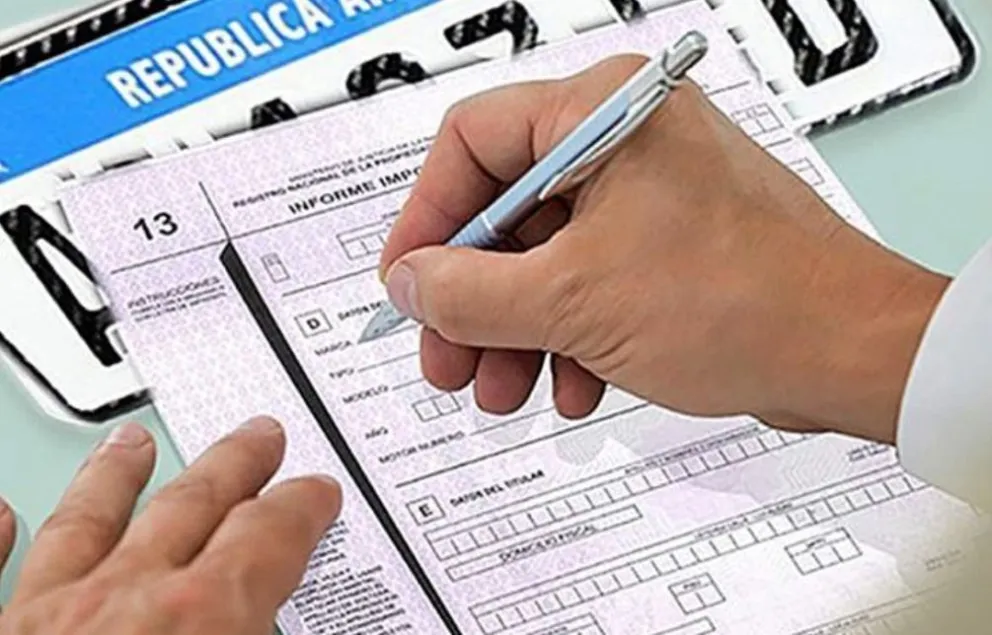 ¿Qué necesito saber para realizar la transferencia de un auto?