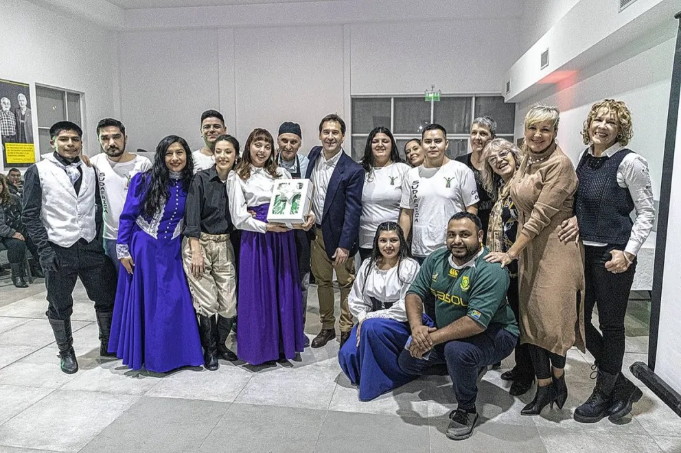 Luque evocó el esfuerzo y sacrificio de los pioneros para construir Comodoro