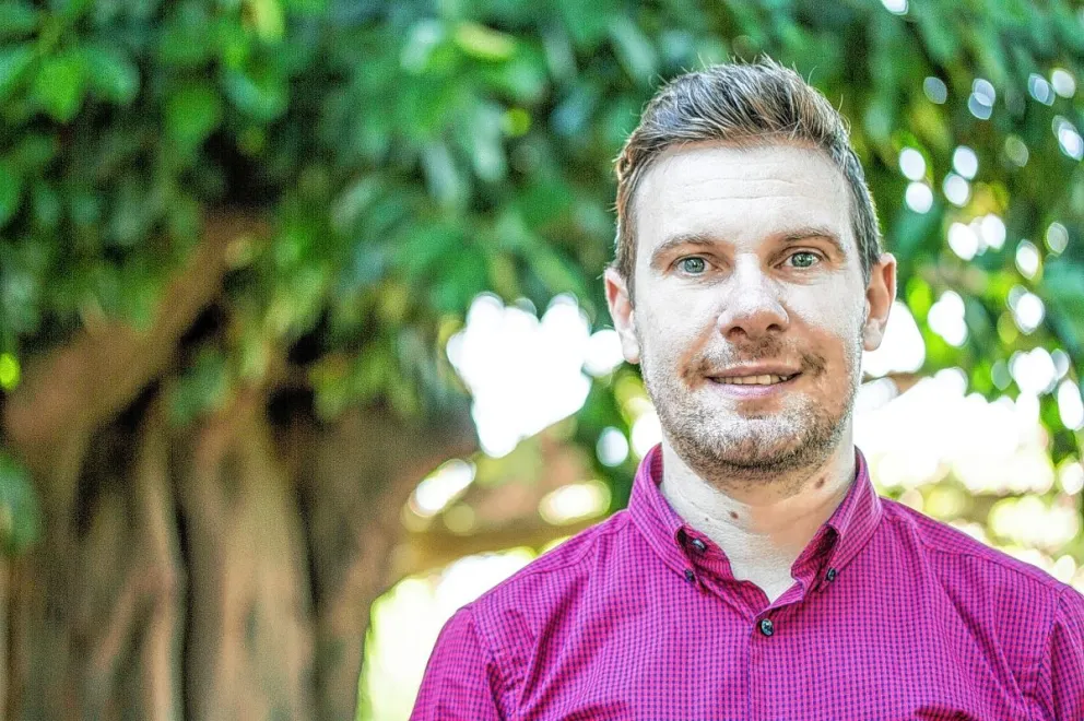 Se realizará una charla sobre juventudes y tecnología en la UNPSJB