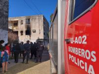 Pánico por un incendio en el barrio Autonomía y los gritos de una mujer