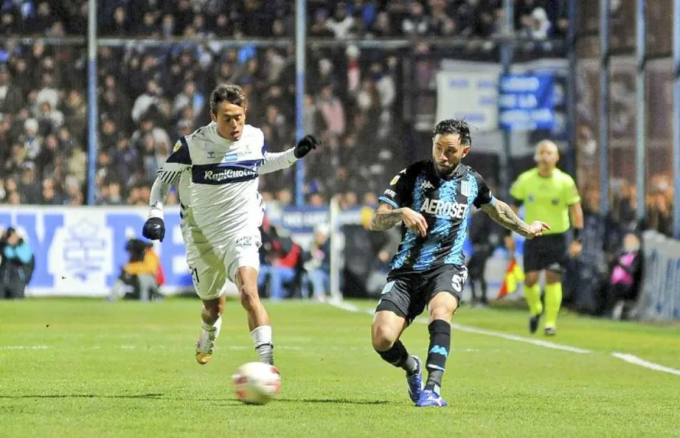 Racing perdió ante Gimnasia en La Plata