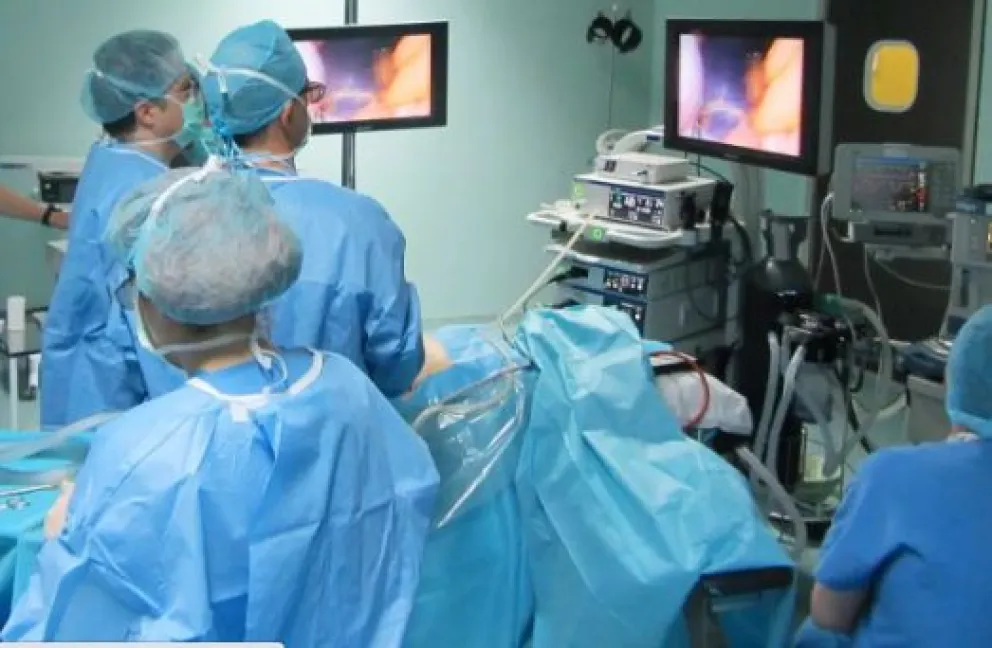 Se operó sin que le expliquen los riesgos y salió mal: declararon responsable al médico y a la clínica