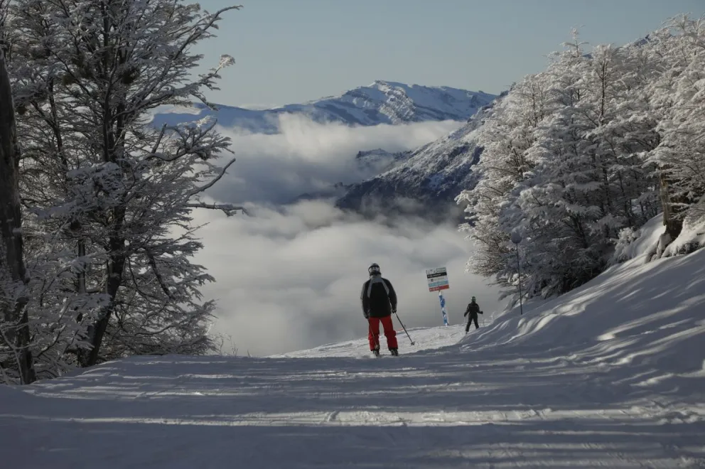 El Cerro Catedral vivió un fin de semana largo con miles de turistas