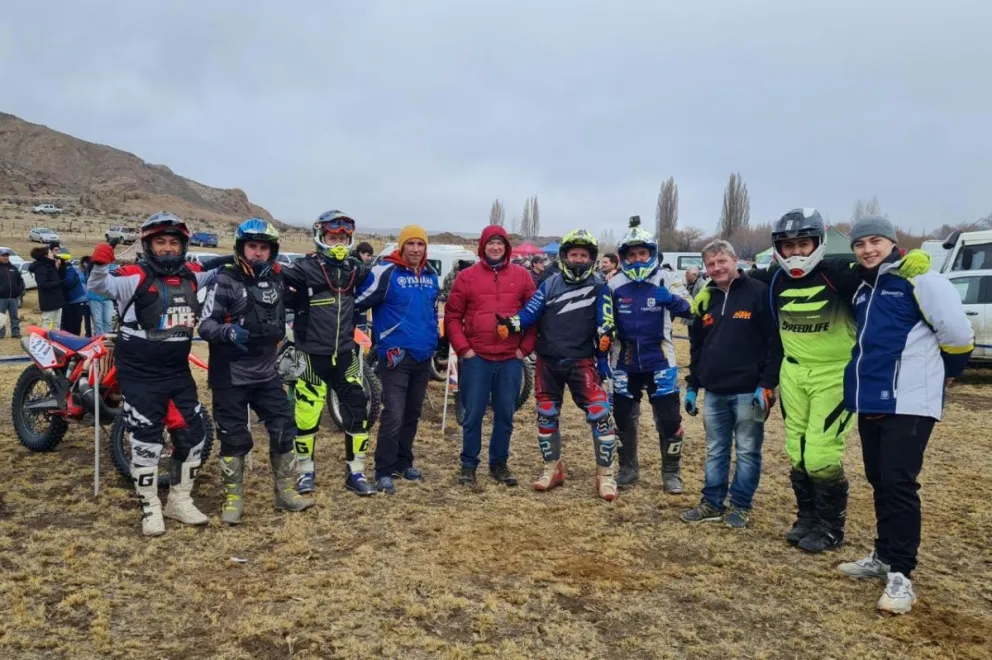 Hubo podios barilochenses en Gualjaina