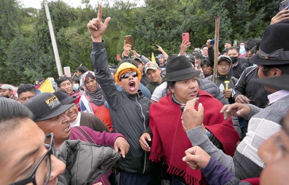 Endurecen protestas de los pueblos originarios en Quito