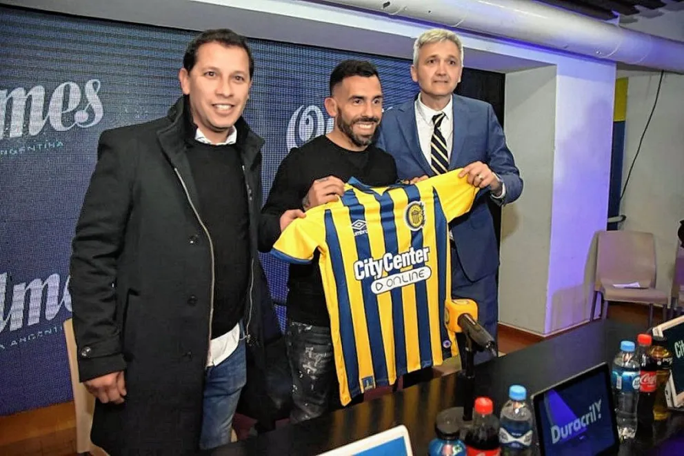 Presentaron a Tevez como nuevo DT de Rosario Central: "La actitud no se negocia"