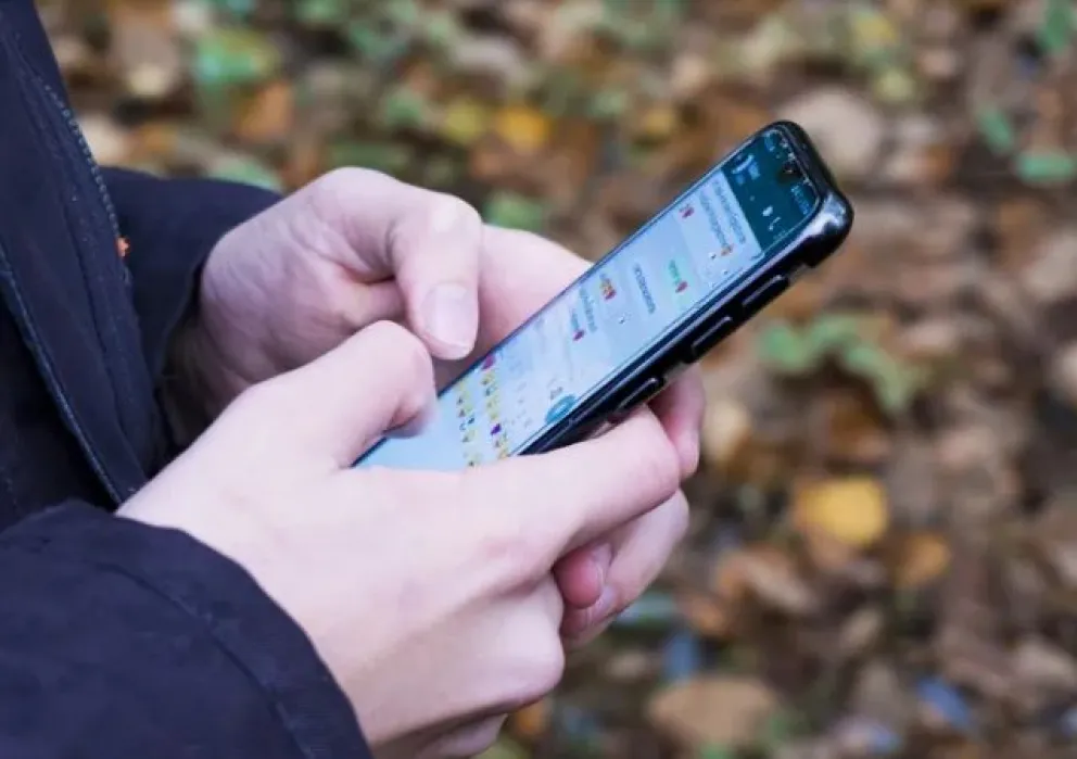 Cómo es el truco para convertir tu celular en un mouse de una PC