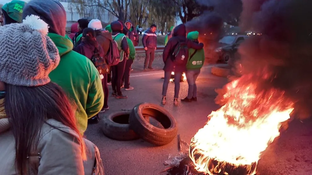 Atención: ATE se manifiesta en los puentes carreteros