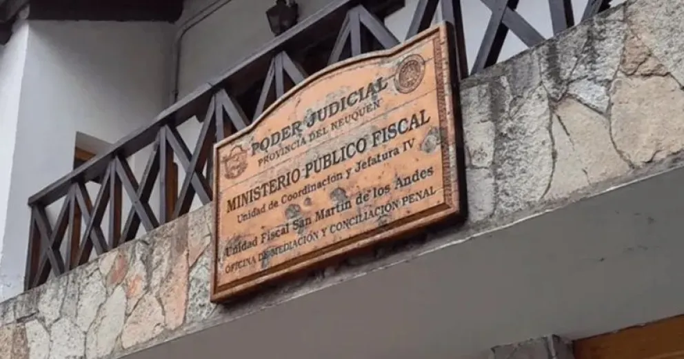 Un abogado angosturense se quedó con 79 mil dólares de sus socios