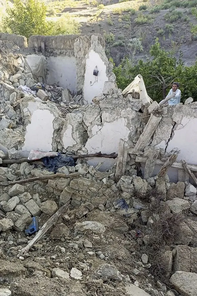 Afganistán es sacudido por un fuerte terremoto: reportaron una gran cantidad de muertos
