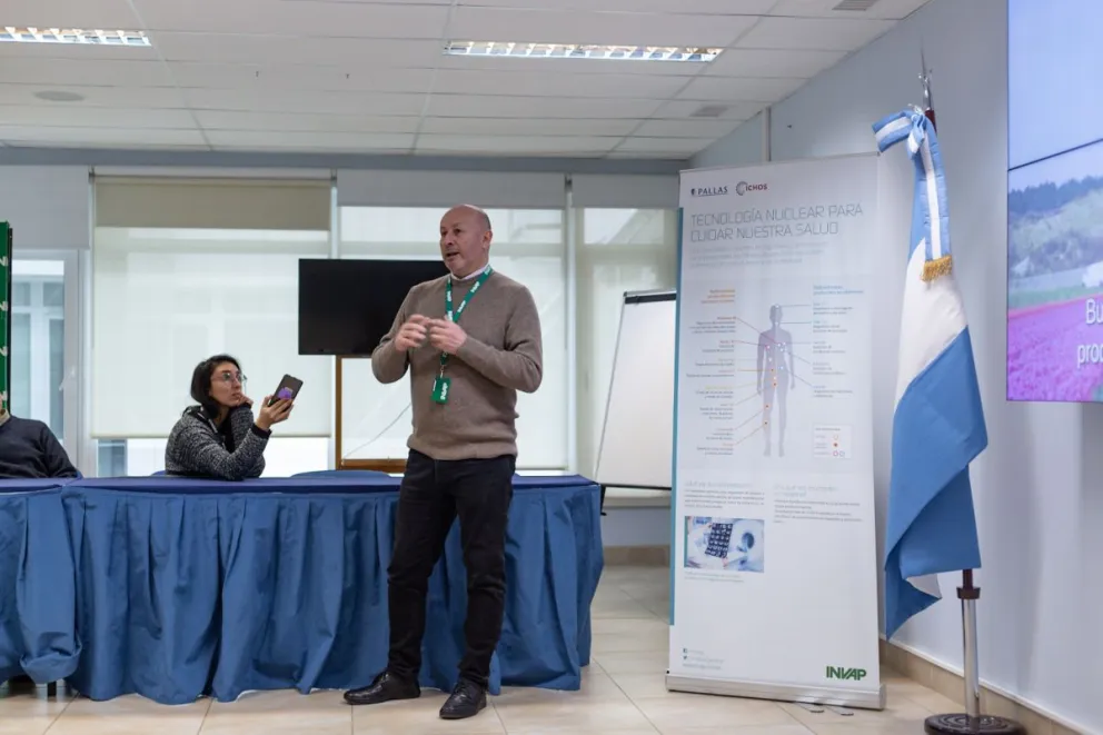 El subgerente de Negocios Nucleares de INVAP confirmó que mantener el personal “es un problema grande en algunas áreas en particular”