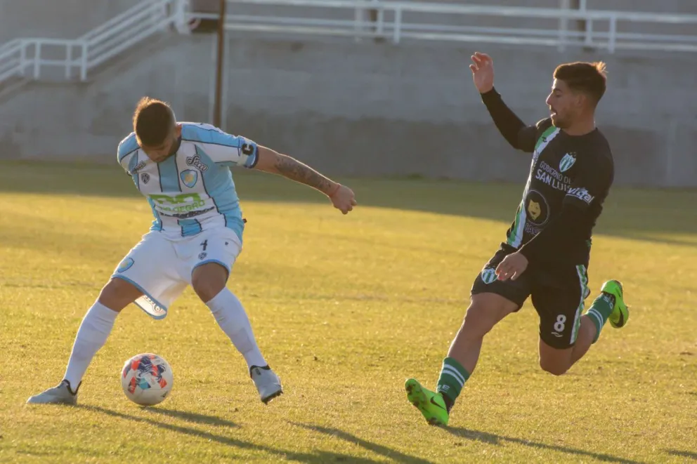 Sol de Mayo empató sin goles ante Estudiantes y quedó cuarto