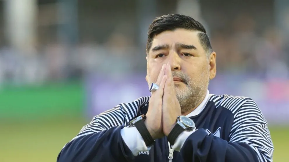 Salieron las pruebas de ADN que confirman si Diego Maradona es padre de Magalí Gil y Eugenia Laprovitto 