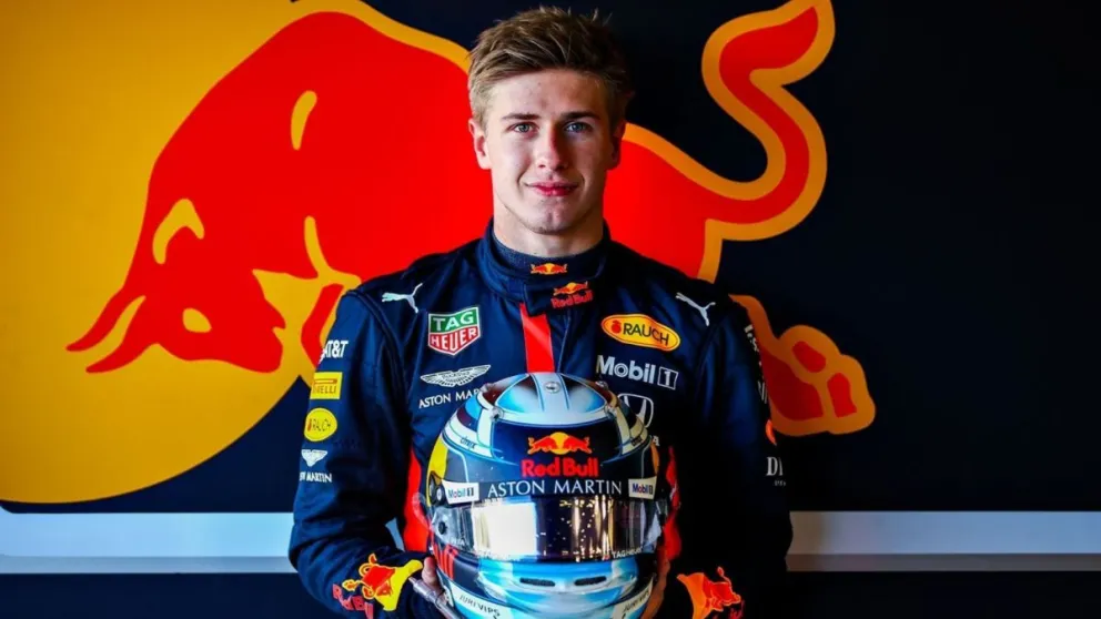 Sanción ejemplar: Red Bull suspendió a un piloto por hacer comentarios racistas en Twitch 