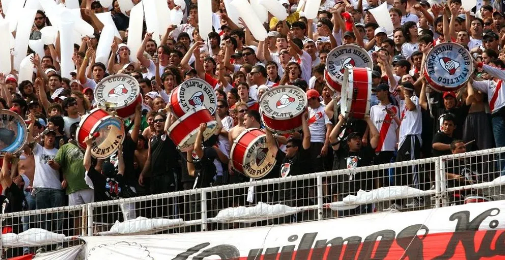 ¿Los pidió el Muñeco? River autorizó el regreso de los bombos al Monumental 