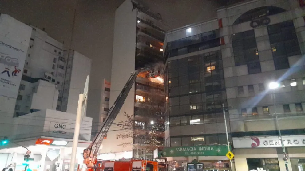 Buenos Aires: trágico incendio en un edificio de Recoleta: hay cinco muertos y varios heridos
