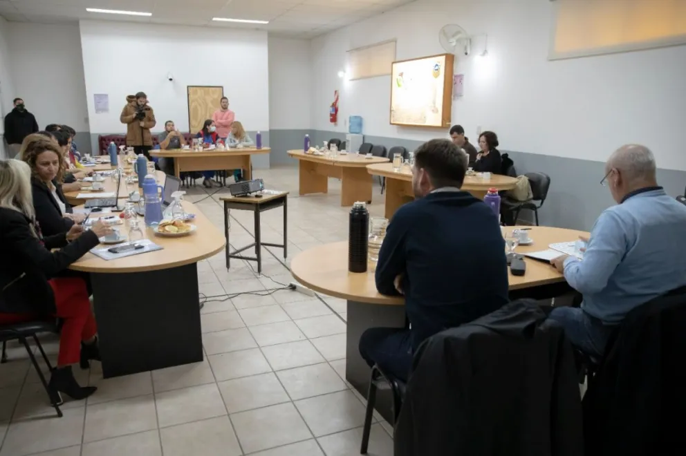 Tras la reunión con gremios de la salud, el Gobierno anunció una bonificación 