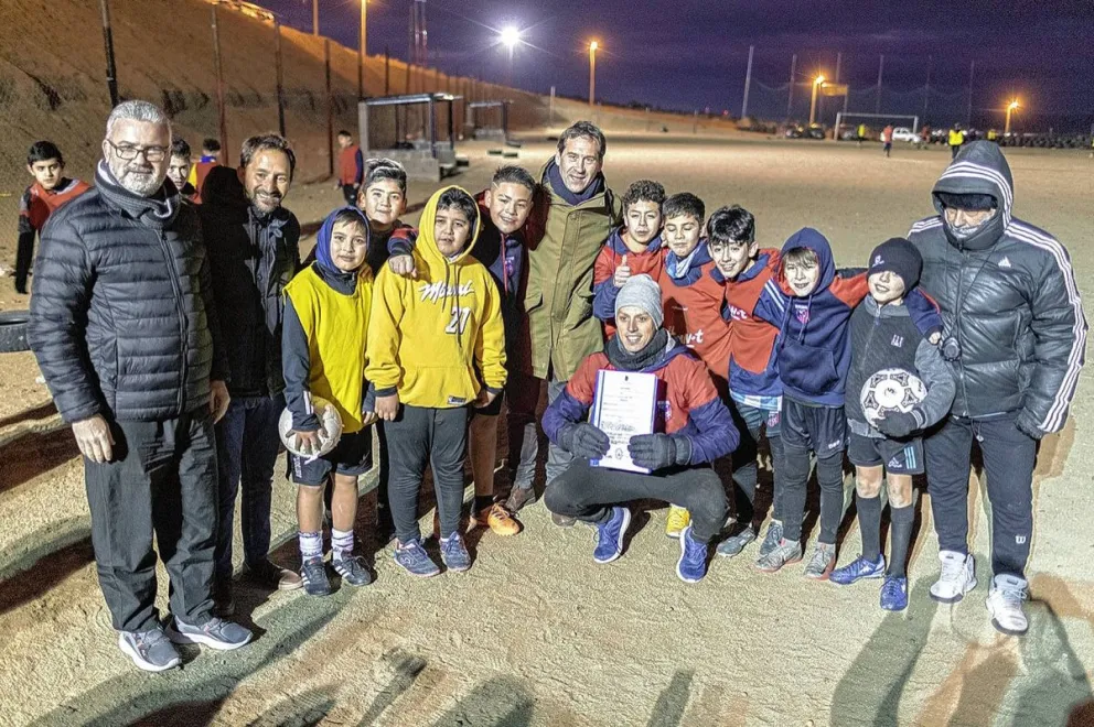 El Municipio entregó un nuevo aporte para el crecimiento de Comodoro Fútbol Club