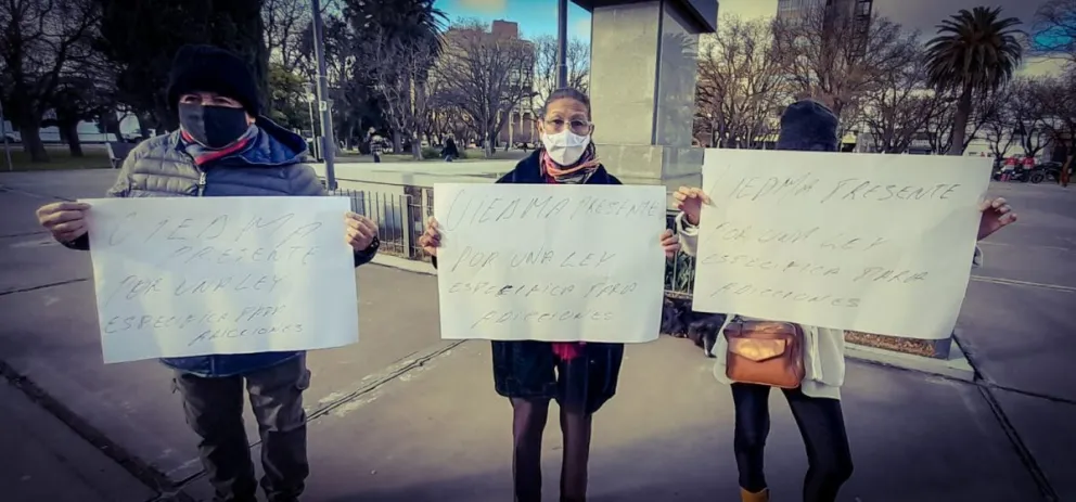 "Estamos a la deriva": hubo una marcha de familiares de personas con adicciones en Viedma