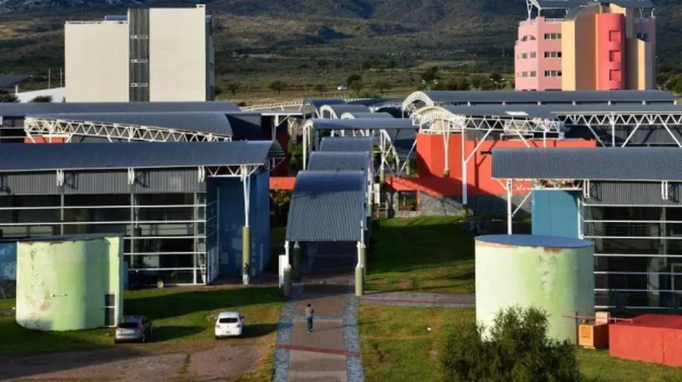 La Universidad de La Punta lanza un concurso literario de cuentos y poesías 