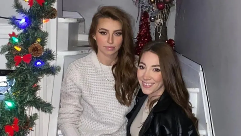 Todo queda en familia: una pareja de mujeres descubrió por Tik Tok que podrían ser hermanas