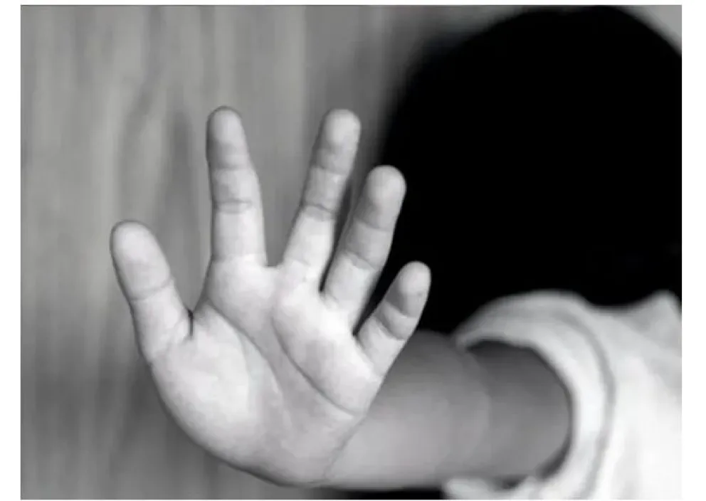 Aberrante: una nena fue violada por un amigo de su papá y quedó embarazada 