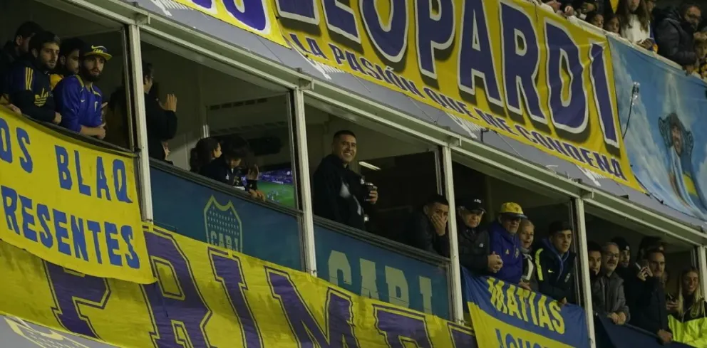 Video: la emotiva ovación que recibió Riquelme en La Bombonera