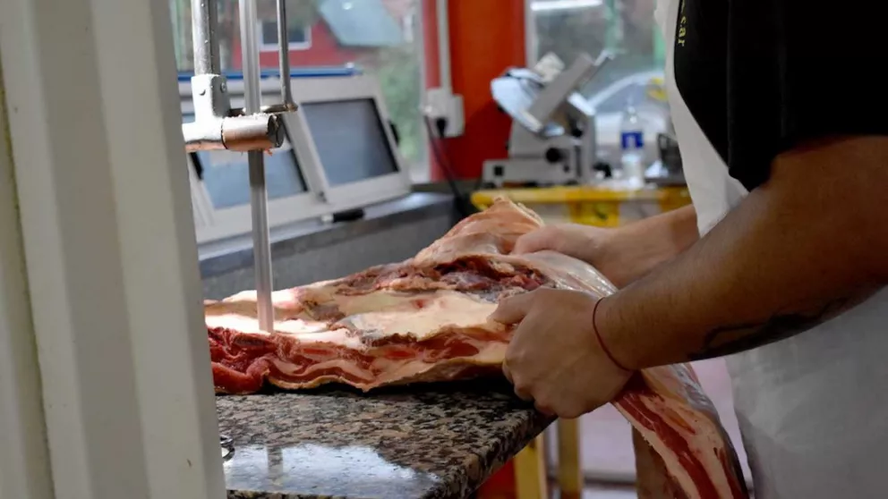 Consumidores optan por la carne de cerdo como alternativa a los altos precios bovinos