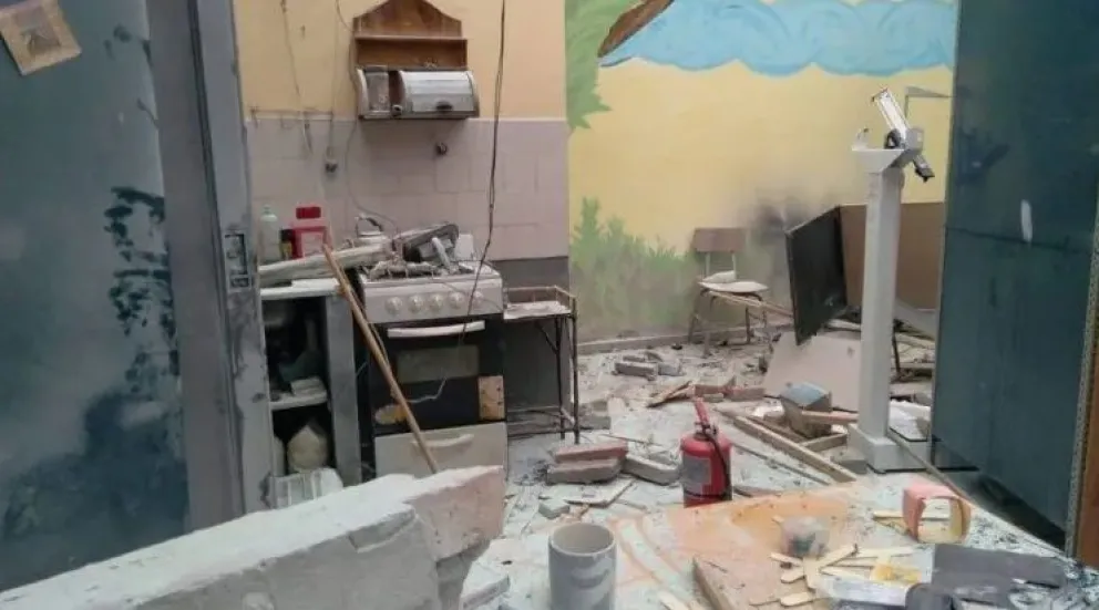 Permanece estable el enfermero herido en la explosión del centro de salud