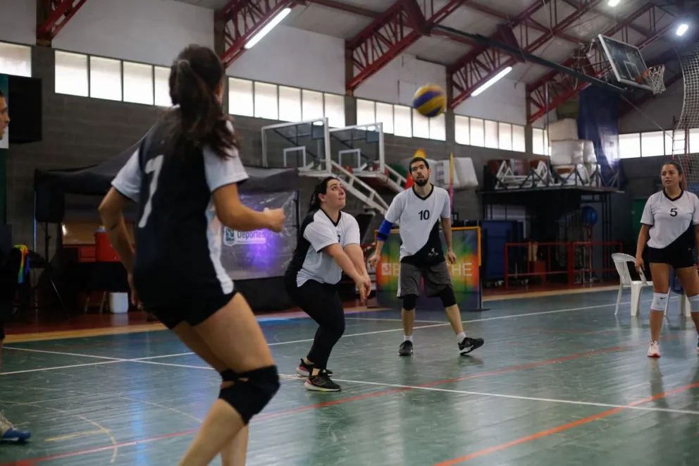El nuevo encuentro de vóley de mayores fue para Andino