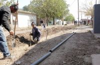 Nediani visitó la obra de readecuación de red de agua de los B° Finca de Ramos y La Paloma